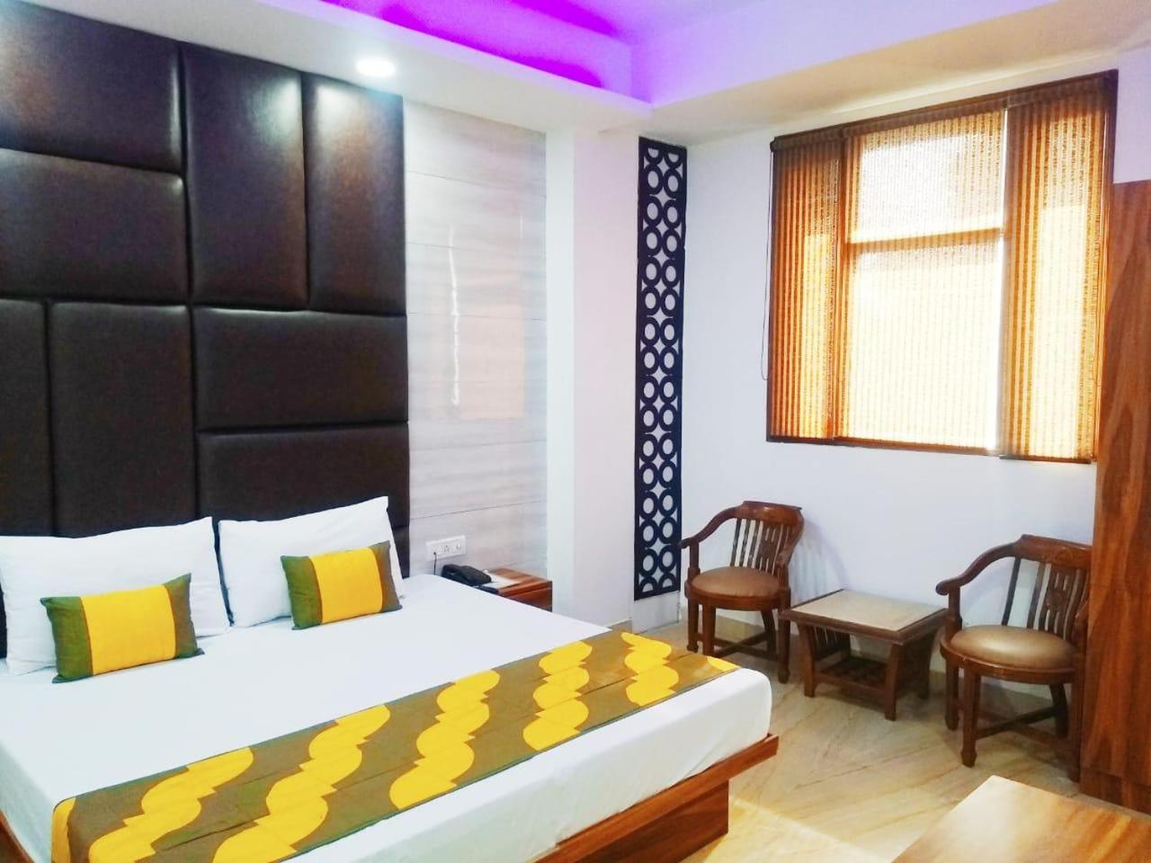 Hotel Spb 87 Near Karol Bagh Metro Station Delhi Exterior photo
